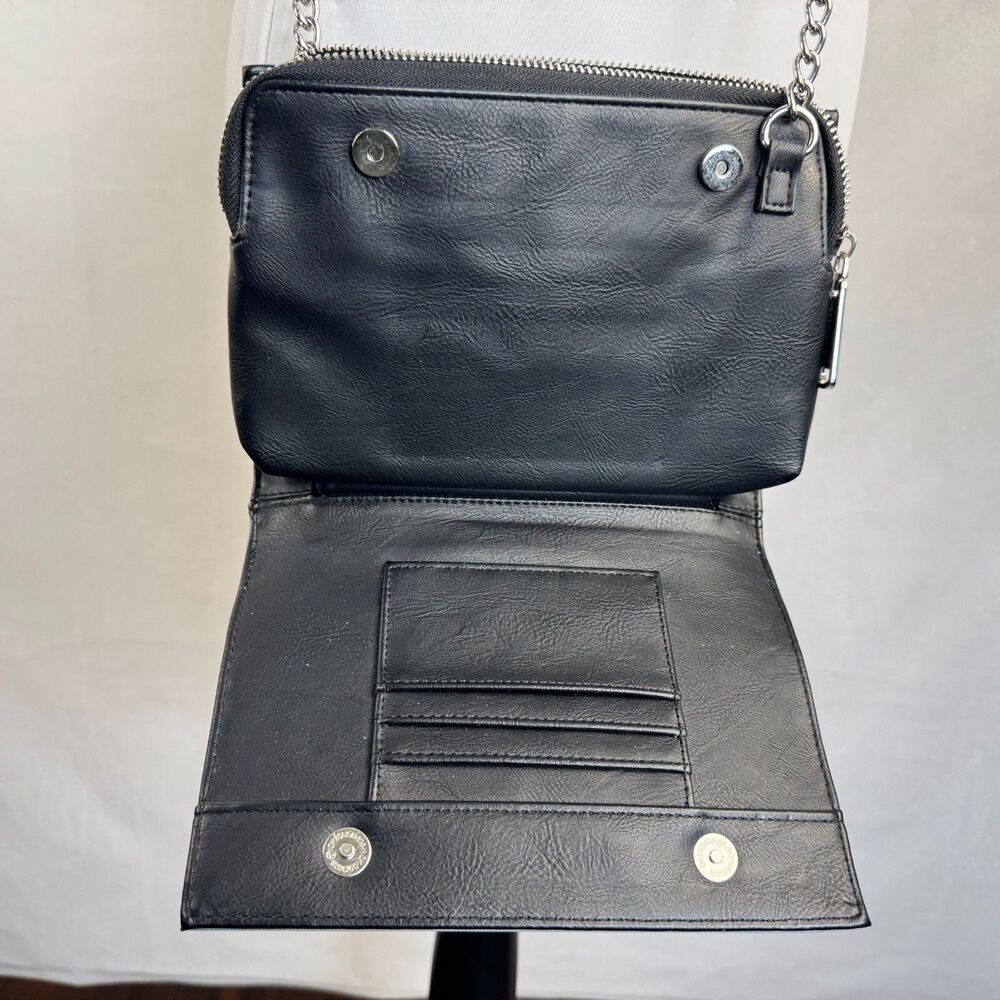 Steve Madden Crossbody Bag with side compartment for cards - Picture 8 of 9